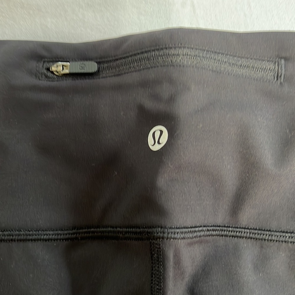 Lululemon black pants - Picture 3 of 4